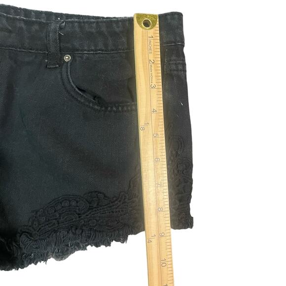 Forever 21 Black‎ Denim Decorative Cutoff Shorts Womens Size 30 Distressed - Picture 6 of 7